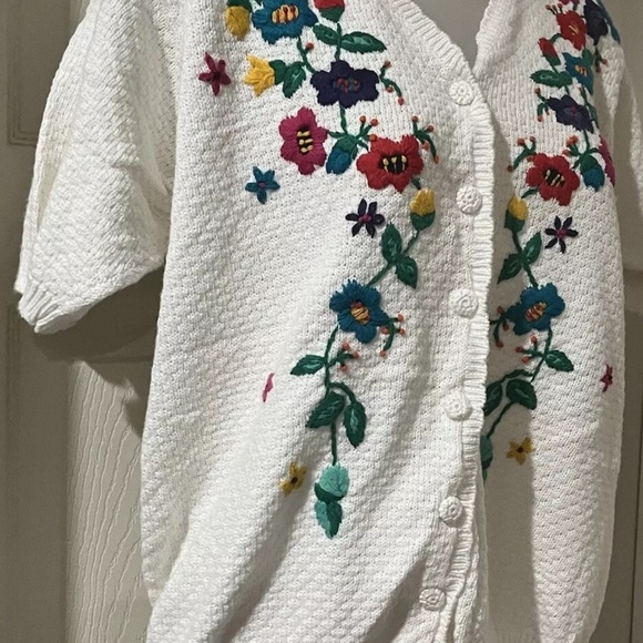 Y2K White Knit Cardigan With Floral Design Medium Alfred Dunner - Picture 3 of 5